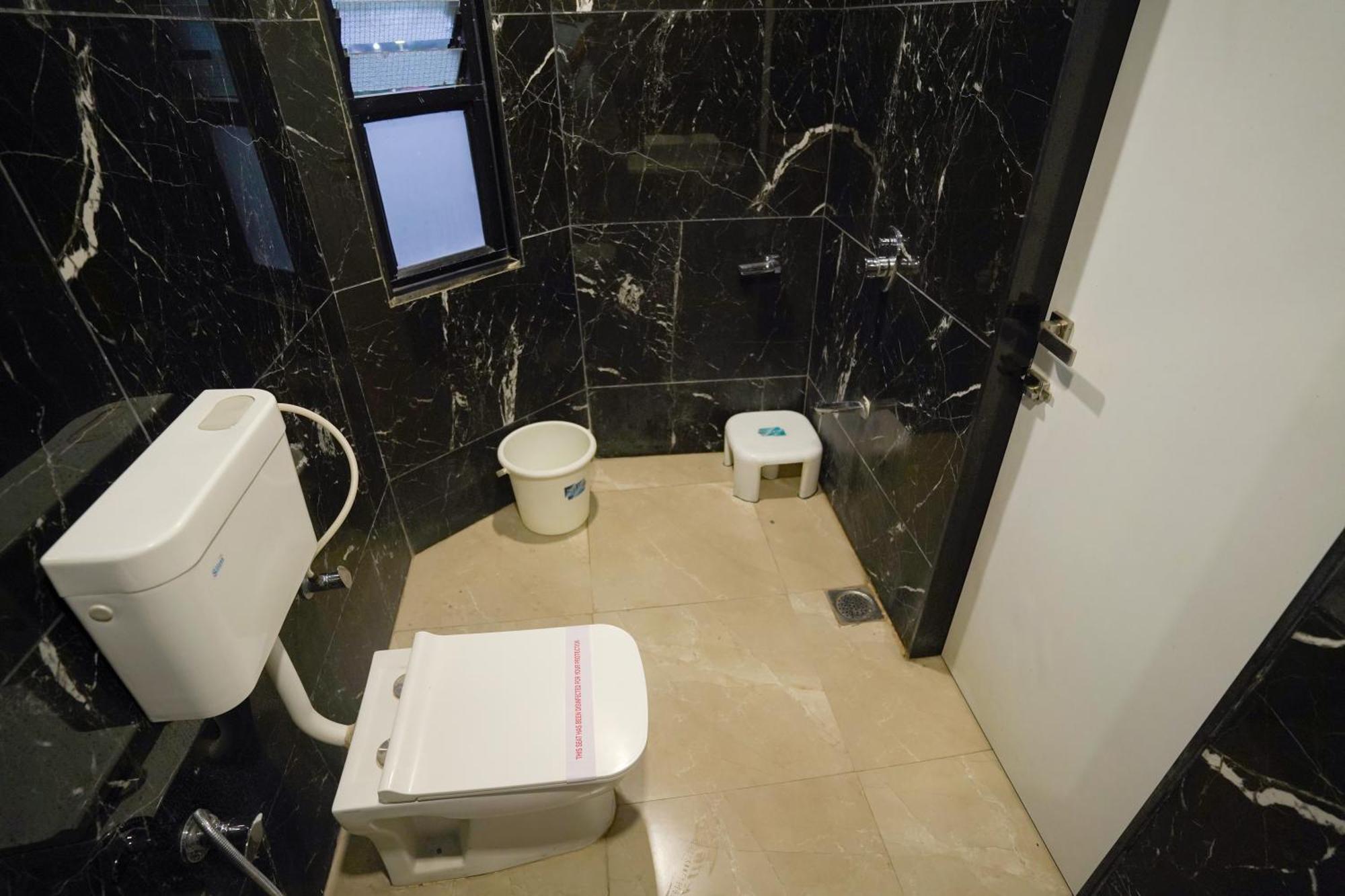 אחמדאבאד Hotel Shertown מראה חיצוני תמונה