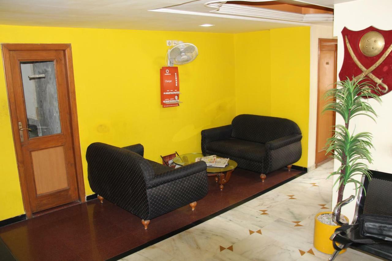 אחמדאבאד Hotel Shertown מראה חיצוני תמונה